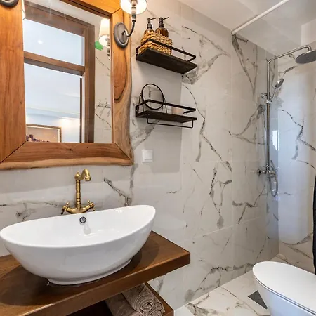 Melathron Ii-sea View -adults Only 16 Apartmán