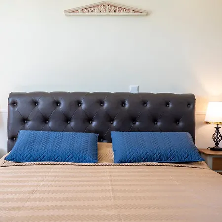 Melathron Ii-sea View -adults Only 16