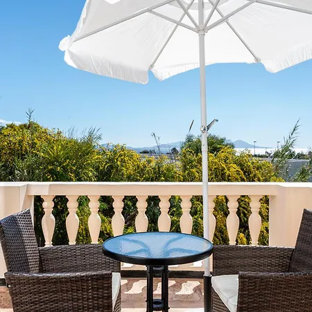 Lägenhet Melathron Ii-sea View -adults Only 16 *